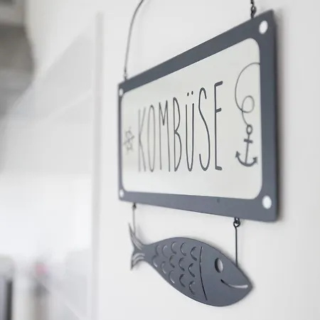 Haushaelfte Am Suederhafen *